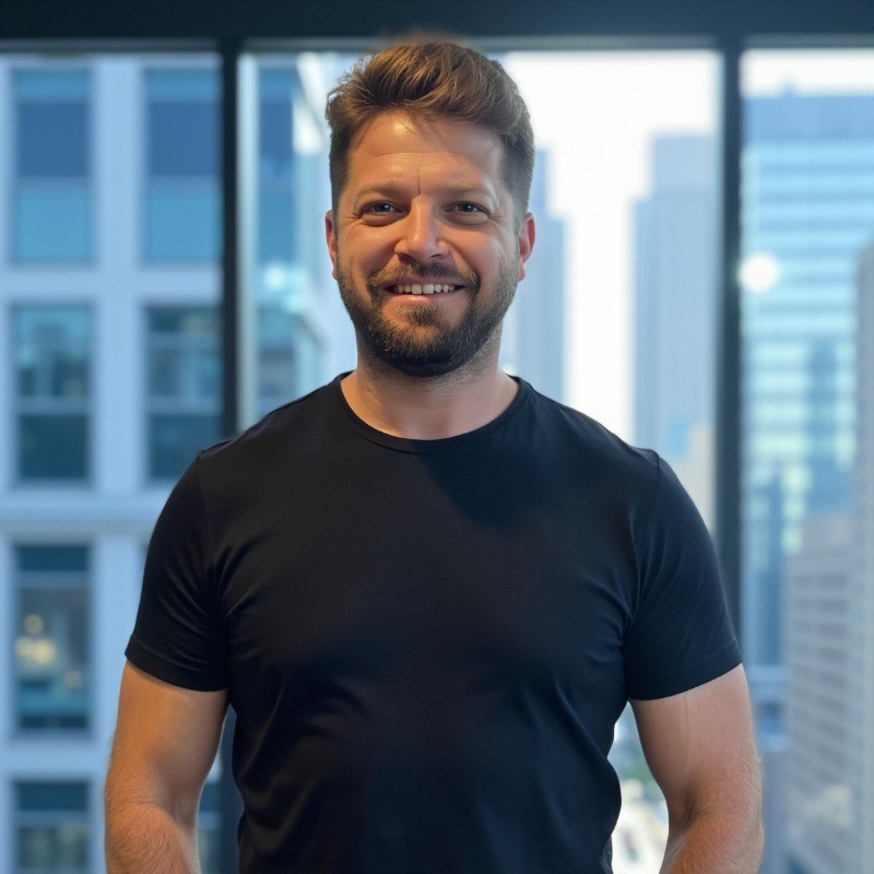 Omri Orgad, VP Revenue Operations & Enablement at Lumana